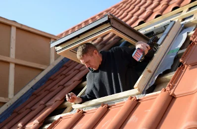 Pose de fenêtres de toit Velux à Kirviller